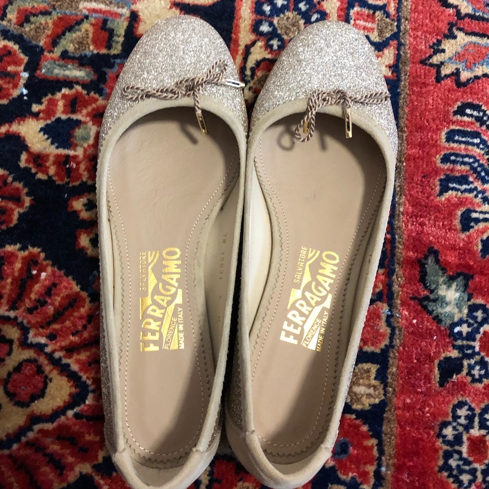 💫SOLD💫Ferragamo ballet flats